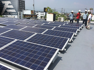 Sistem pemasangan surya atap pemberat