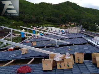 Sistem pemasangan atap atap bernada tinggi